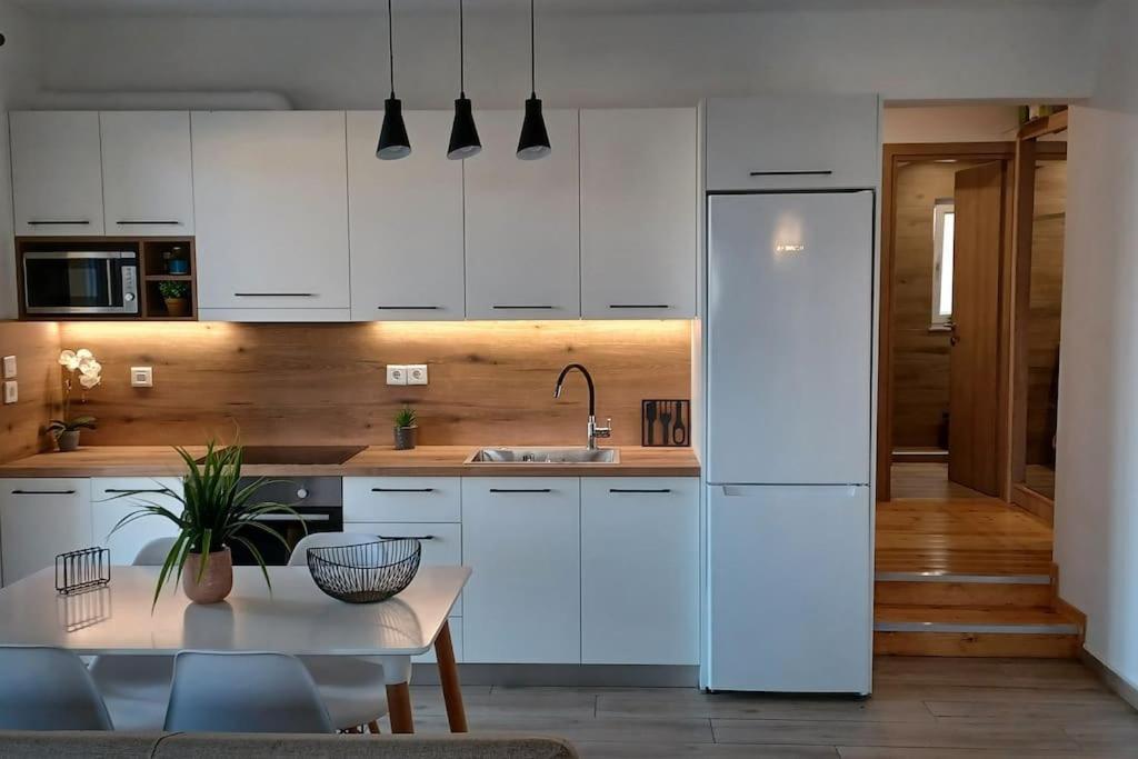 Seaview Luxury Apartment Mytilene Exterior photo